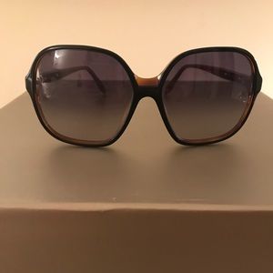 Victoria Beckham Designer sunglasses